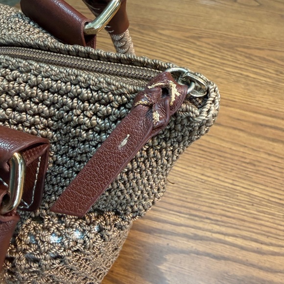 THE SAK Crochet Shoulder Bag | Tan & White | Leather Trim Handles - Picture 5 of 10